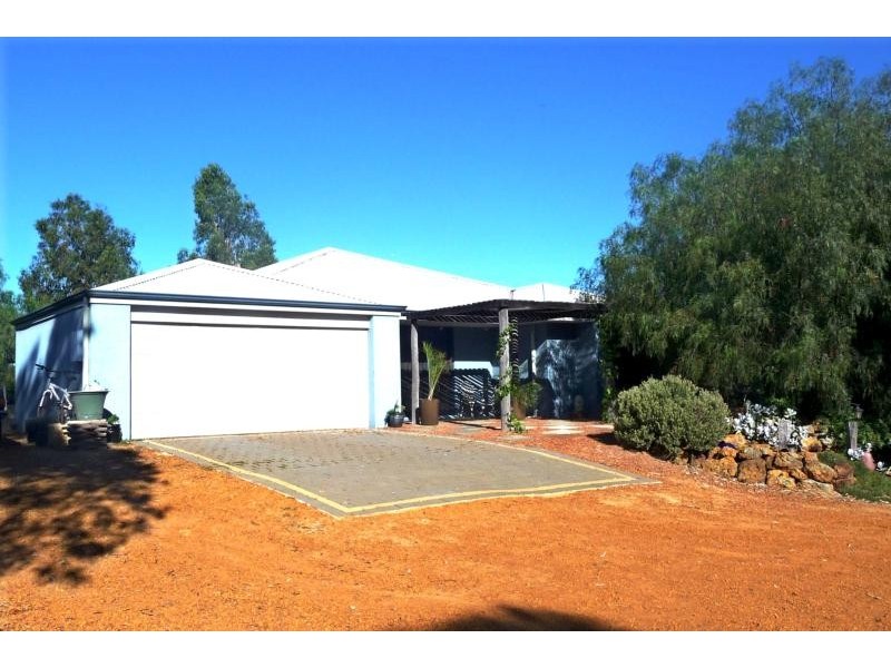 84 Jenkins Rd, Bullsbrook WA 6084
