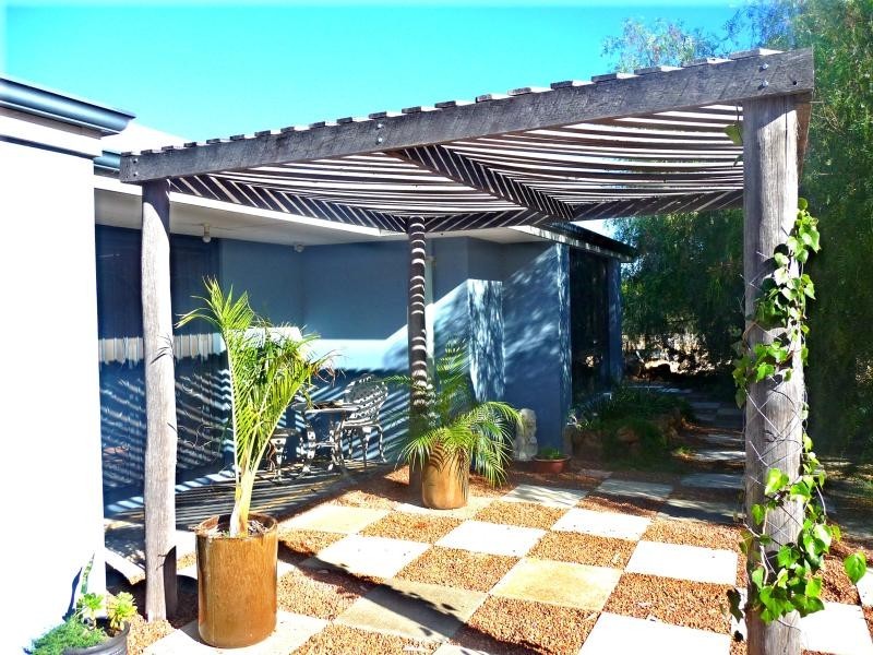 84 Jenkins Rd, Bullsbrook WA 6084