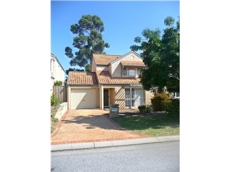 17 Lakefront Circle, The Vines WA 6069
