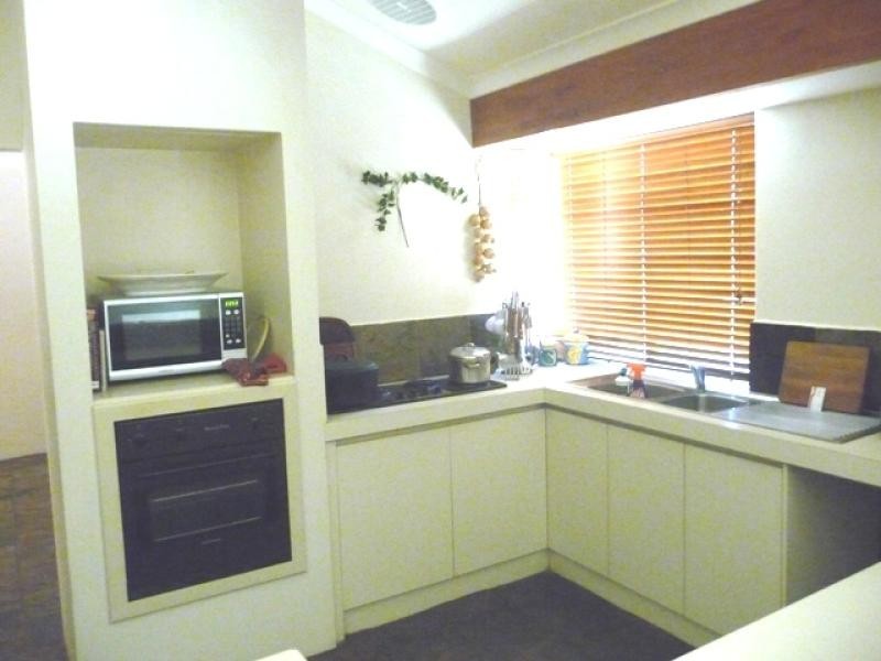 41 Robin Grove, Bindoon WA 6502