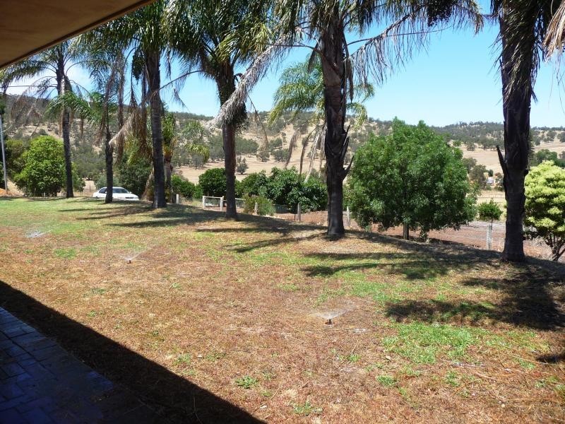 2540 Chittering Rd, Chittering WA 6084