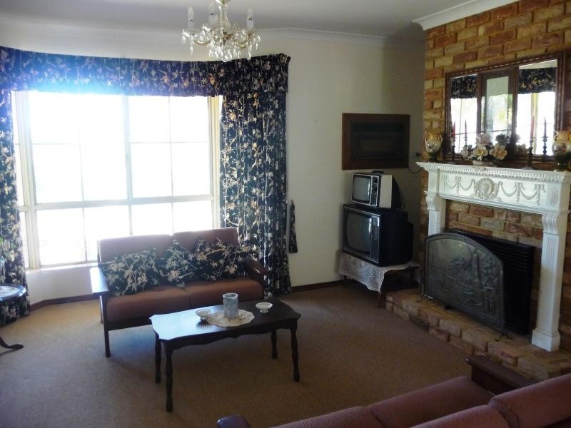 2540 Chittering Rd, Chittering WA 6084