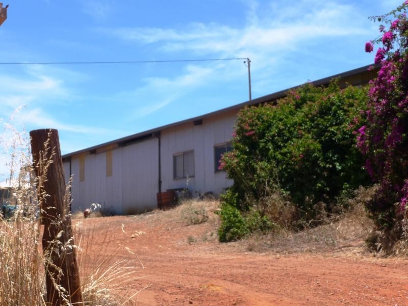 2540 Chittering Rd, Chittering WA 6084