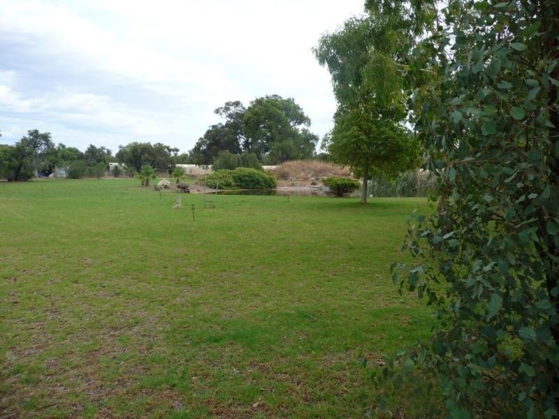 100 Dooling Road, Neergabby WA 6503