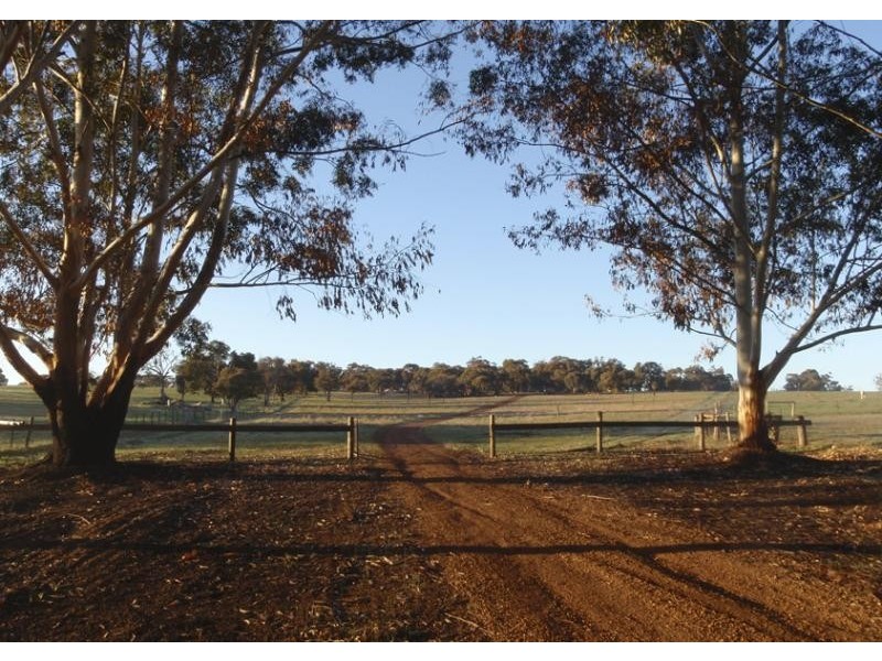 708 Chittering Road, Bullsbrook WA 6084