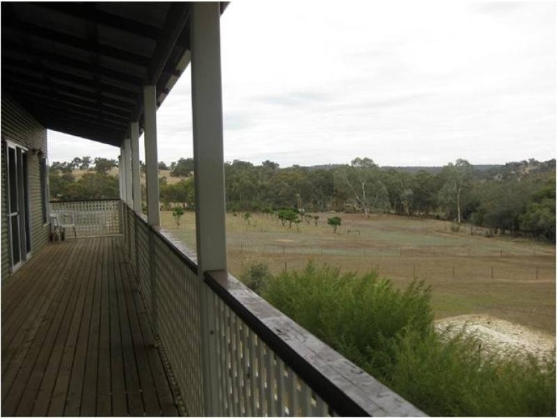 8 Hidaway Dve, Bindoon WA 6502