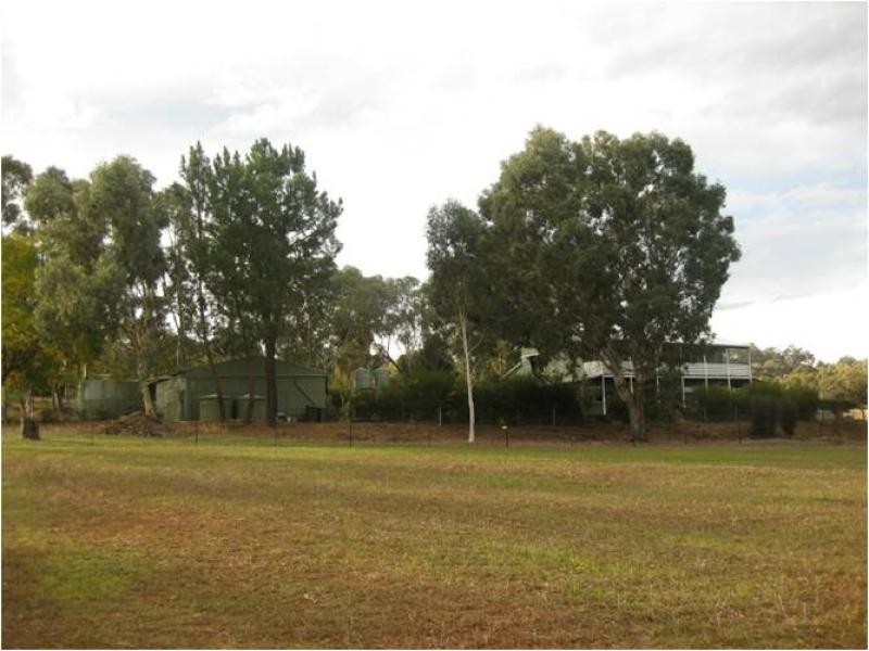 8 Hidaway Dve, Bindoon WA 6502