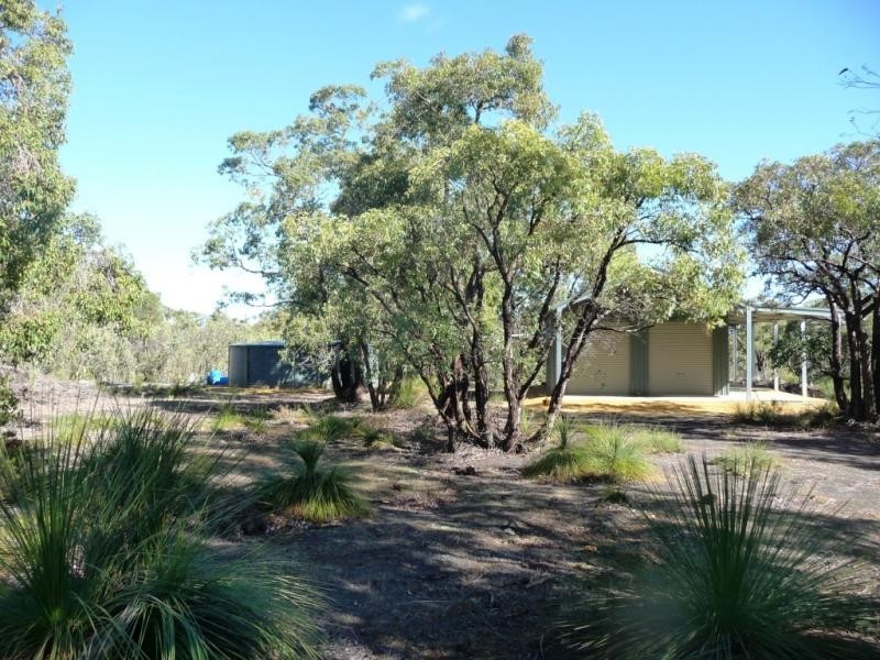 40 Pipe Lily Way, Chittering WA 6084