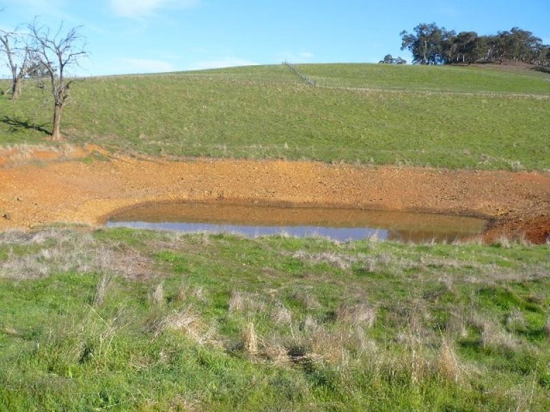 147 Chittering Valley Rd, Chittering WA 6084