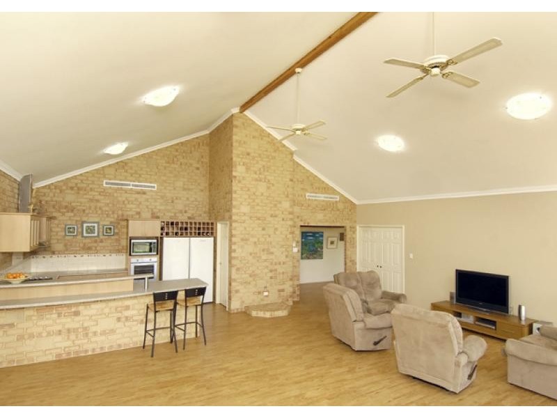 282 Clarkson Road, Bullsbrook WA 6084