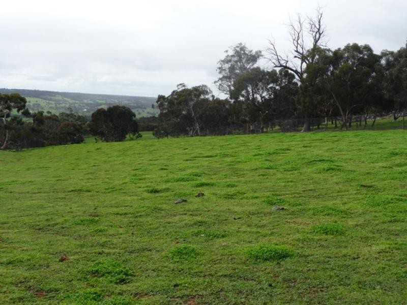 435 Wells Glover Rd, Bindoon WA 6502