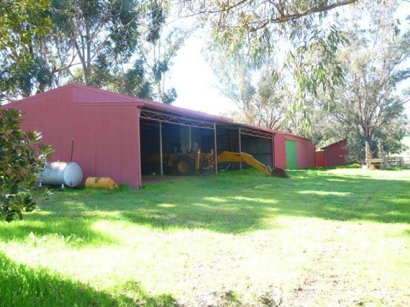 34 and 111 Chittering Valley Rd, Lower Chittering WA 6084 the real