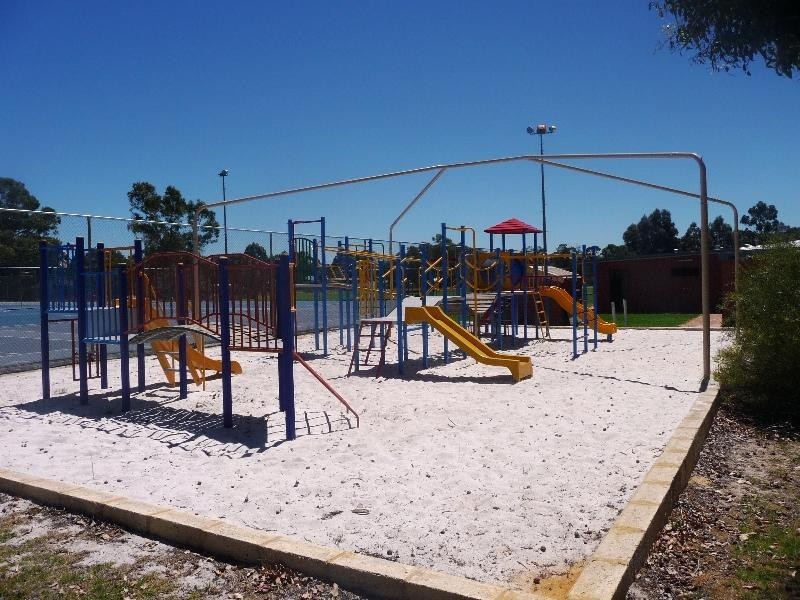 19 Bagley Street, Muchea WA 6501