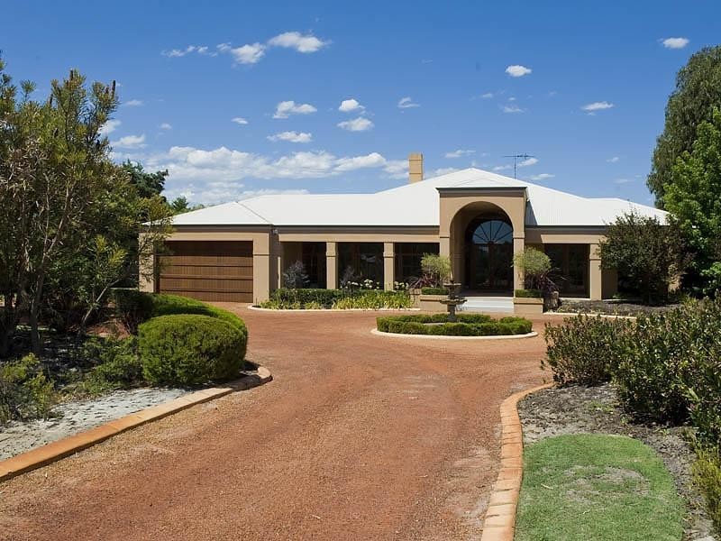 238 Vines Ave, The Vines WA 6069