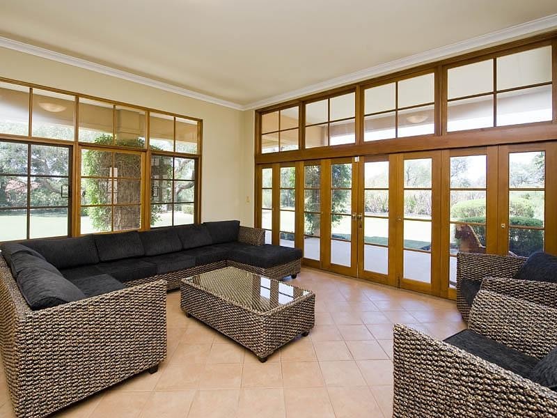 238 Vines Ave, The Vines WA 6069