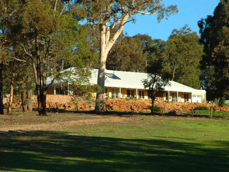33 Alawoona Circle, Bullsbrook WA 6084