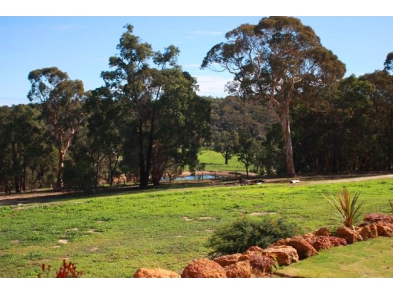 33 Alawoona Circle, Bullsbrook WA 6084
