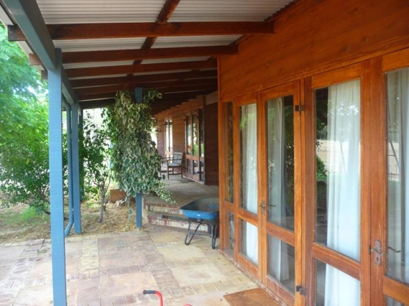 691 Chittering Valley Rd, Lower Chittering WA 6084