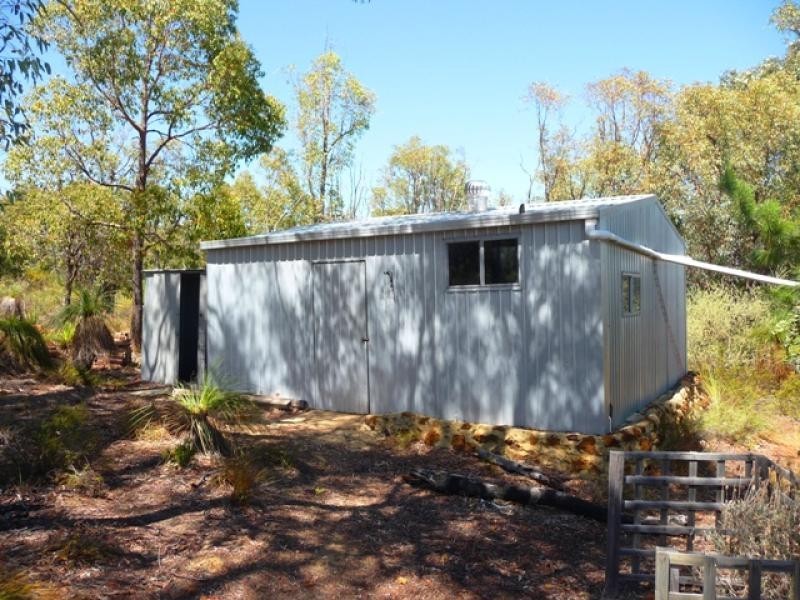 332 Powderbark Road, Lower Chittering WA 6084