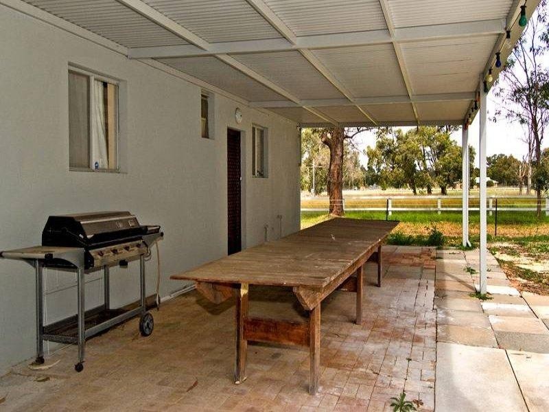 6571 West Swan Rd, West Swan WA 6055