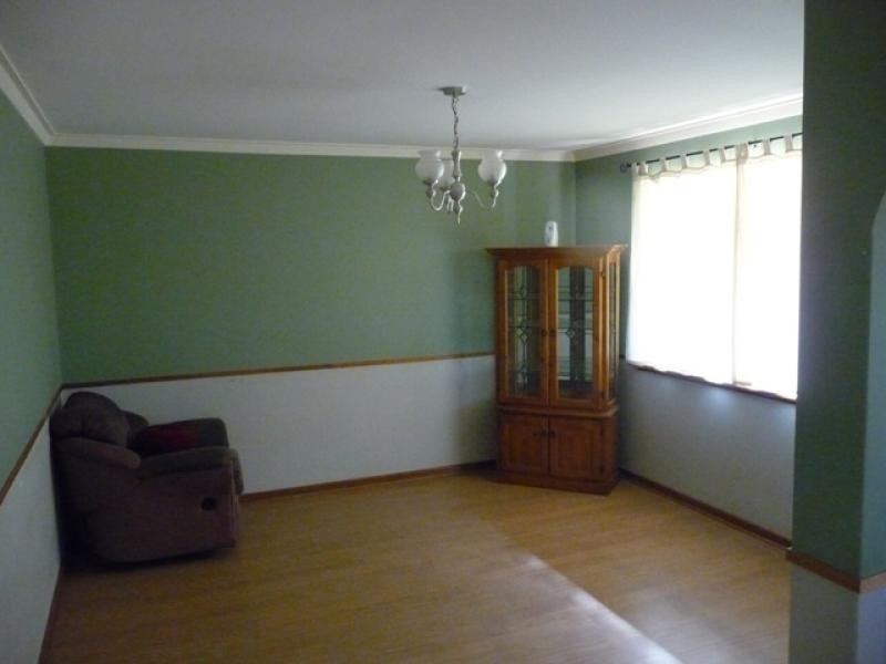 17 Rhys Rd, Bullsbrook WA 6084