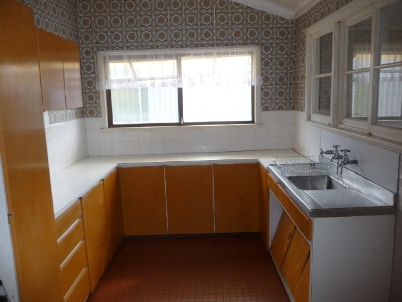 2 Chittering Rd, Bullsbrook WA 6084