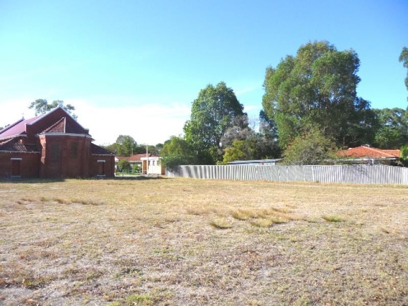 16 Sweeting St, Guildford WA 6055