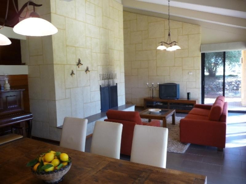 160 Chittering Valley Rd, Lower Chittering WA 6084