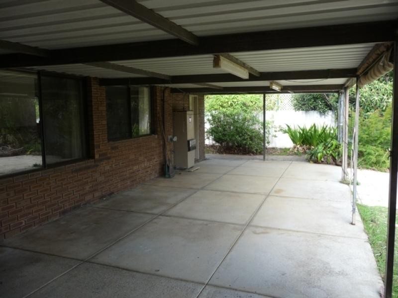 43 Amherst Rd, Swan View WA 6056