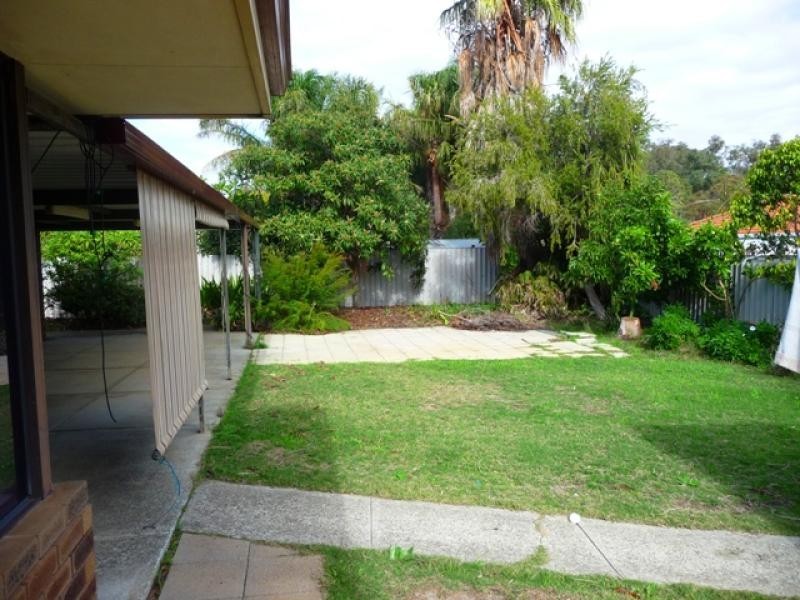 43 Amherst Rd, Swan View WA 6056
