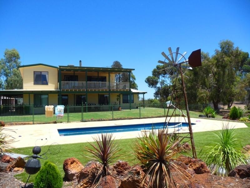 80 Teatree Rd, Bindoon WA 6502