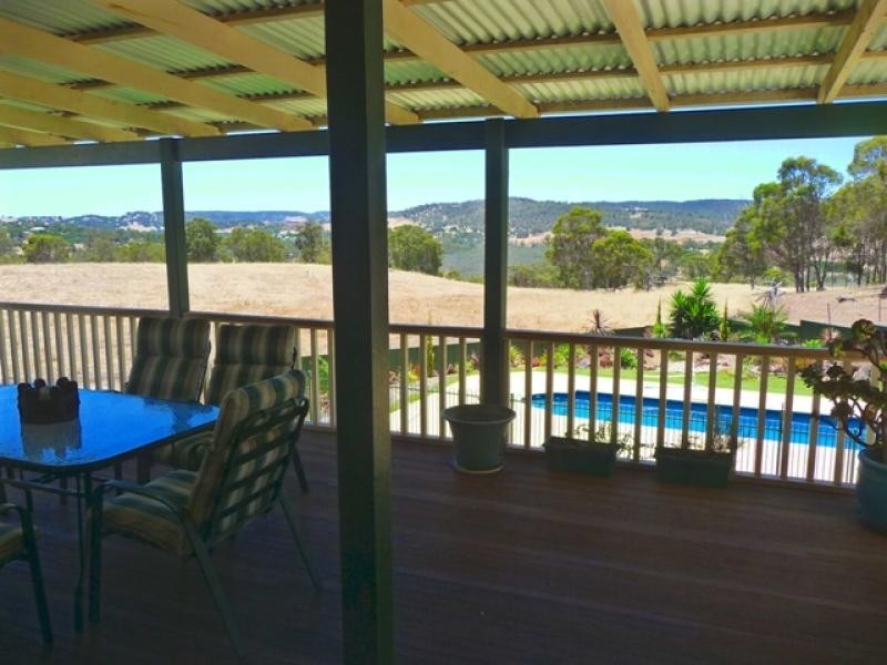 80 Teatree Rd, Bindoon WA 6502