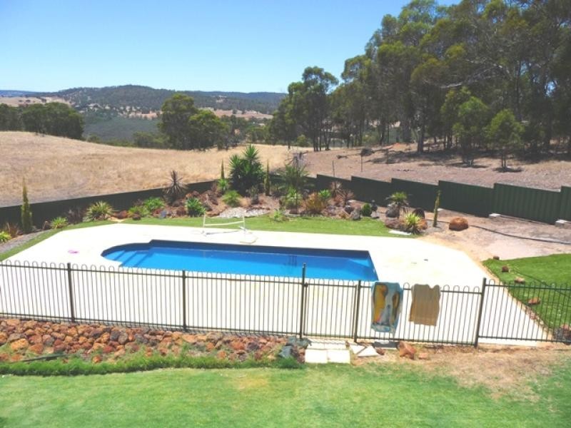 80 Teatree Rd, Bindoon WA 6502