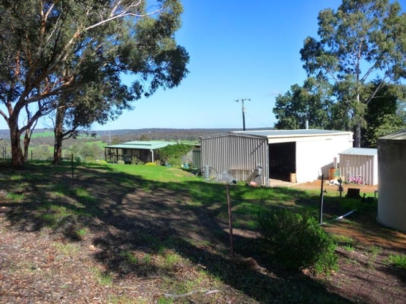 80 Teatree Rd, Bindoon WA 6502