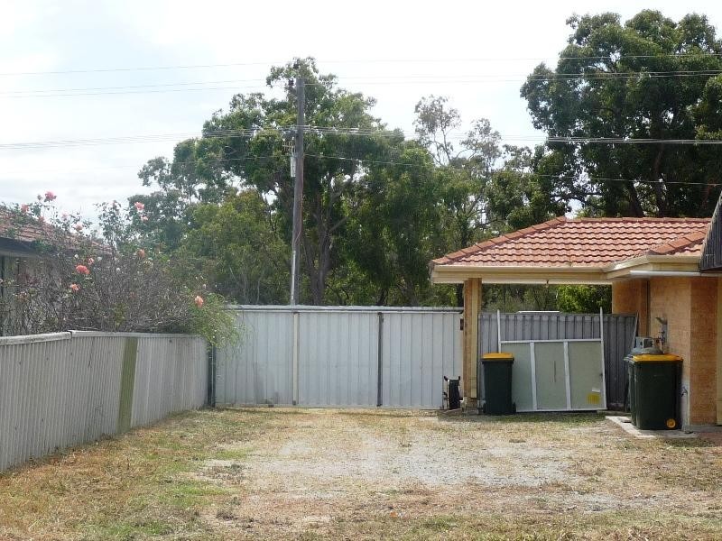 142 CHITTERING ROAD, Bullsbrook WA 6084