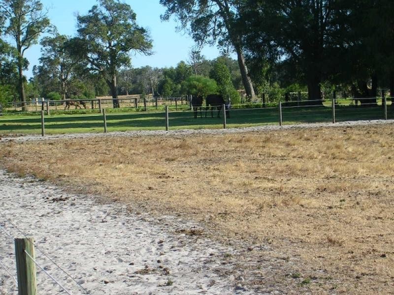 14 Paperbark Close, North Boyanup WA 6237