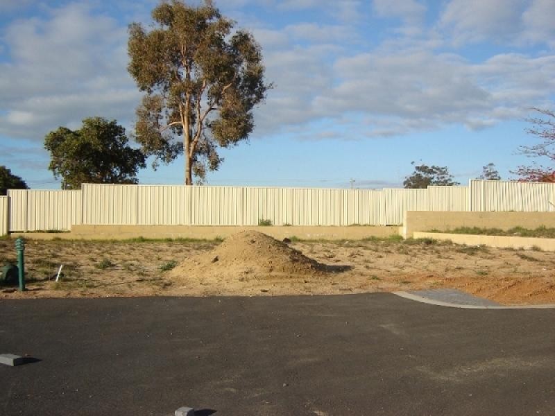 1 Heavenly Court, Australind WA 6233