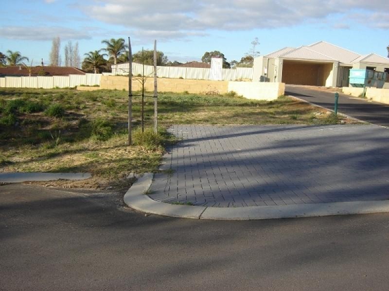 1 Heavenly Court, Australind WA 6233