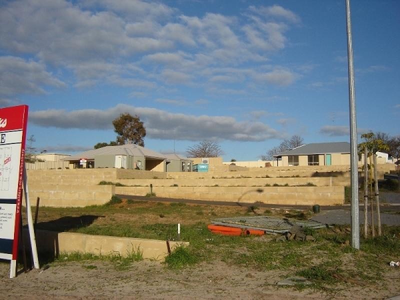 1 Heavenly Court, Australind WA 6233