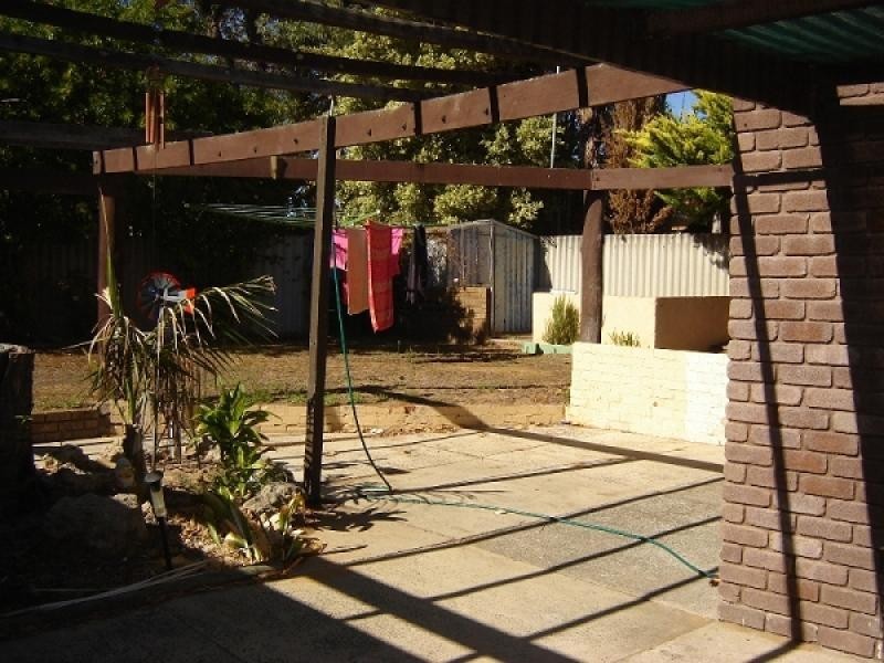 77 Hamilton Road, Eaton WA 6232