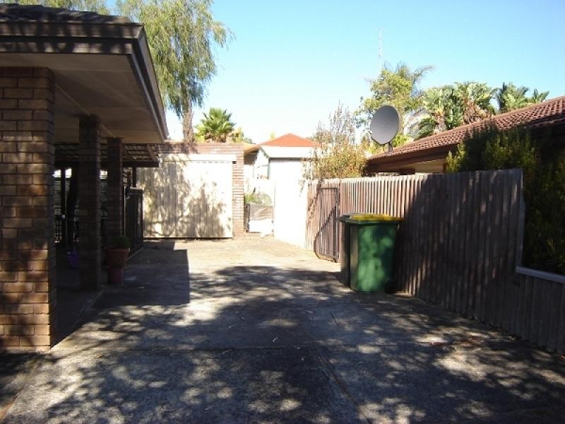 77 Hamilton Road, Eaton WA 6232