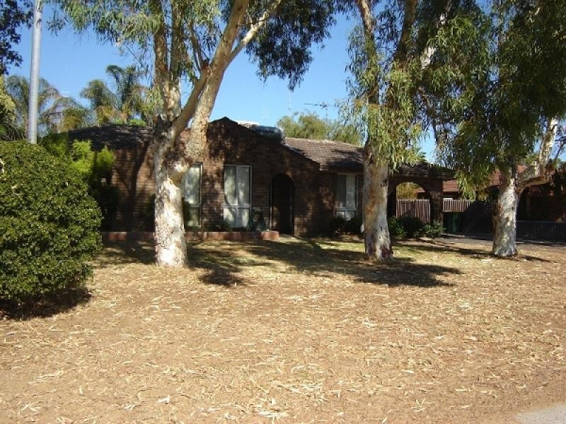 77 Hamilton Road, Eaton WA 6232