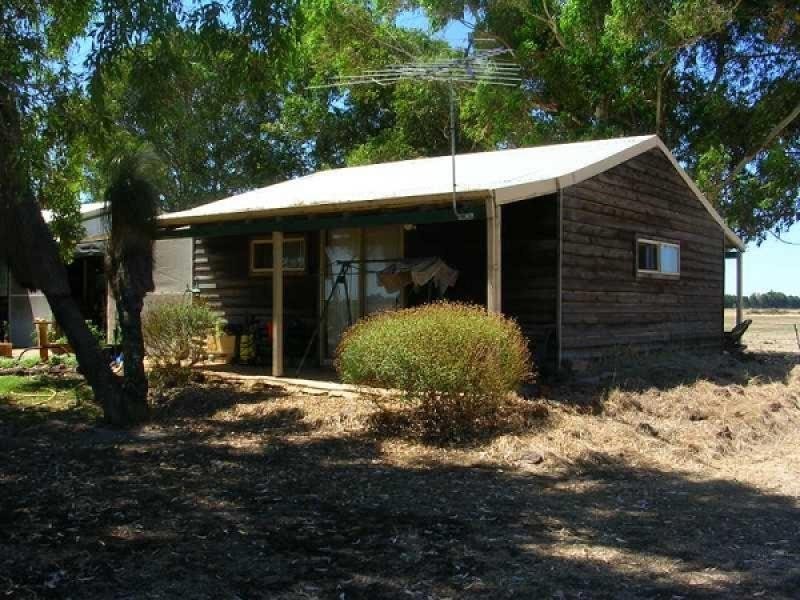 390 Oates Road, Tutunup WA 6280