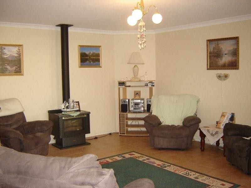 6 Jadeite Street, Australind WA 6233