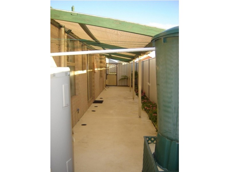 6 Jadeite Street, Australind WA 6233