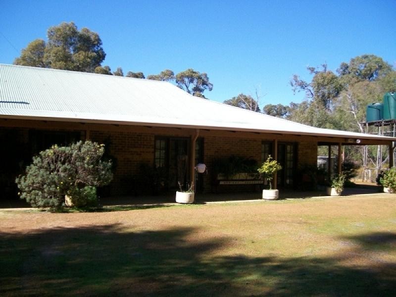 21 Mewett Drive, Stratham WA 6237