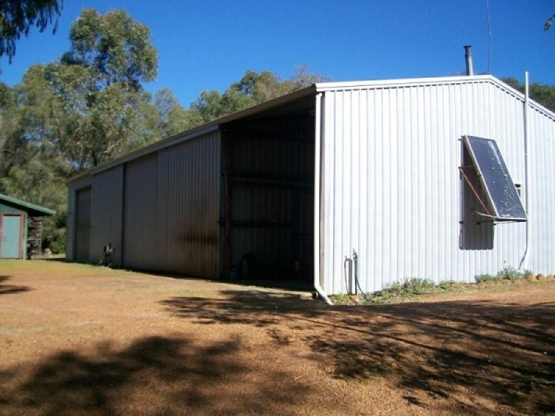 21 Mewett Drive, Stratham WA 6237