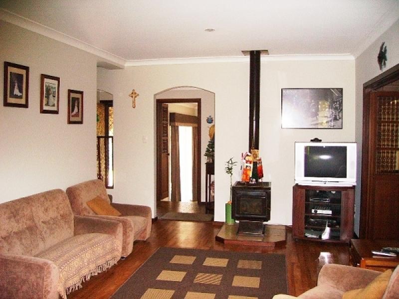 37 Hinge Road, Harvey WA 6220