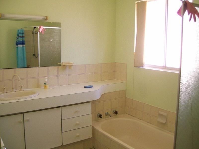 8 Kealy Street, Harvey WA 6220