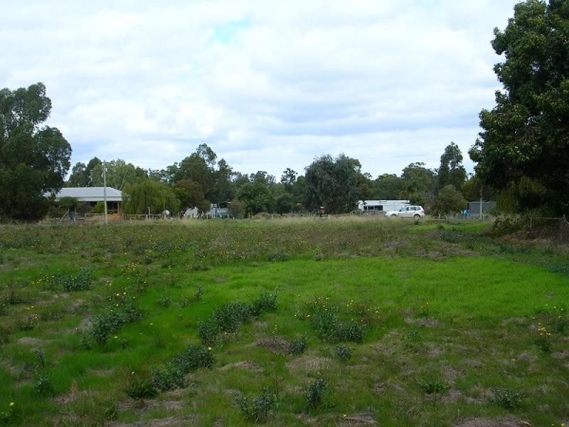 15 Austin Road, Capel WA 6271